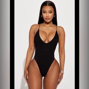 Black crossed back bodysuit ✨